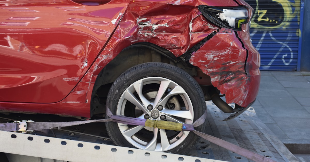 A calendar and legal documents illustrating Ohio deadlines for filing a hit-and-run injury claim
